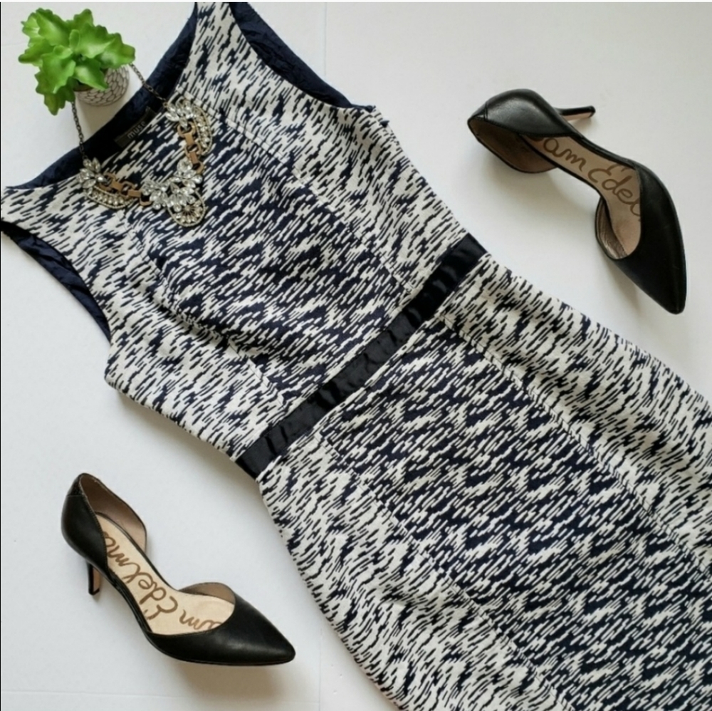 Muse Navy White Print Sleeveless Sheath Dress 4